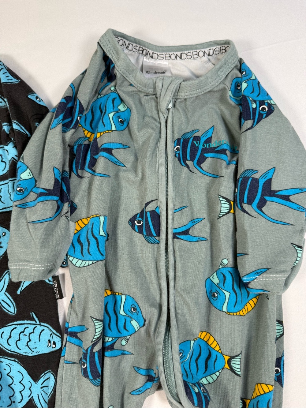 BONDS Wondersuit Fish Zip Romper Lot Size 000 0-3m Coastal Ocean Baby Pajamas - Picture 3 of 15